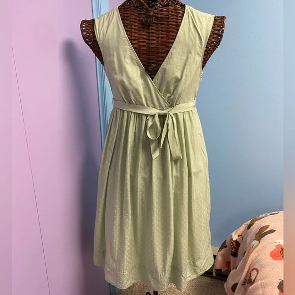 green emerald velvet dress Zara Mint Green Lace Maxi Dress with Side Slit – SilkRoll